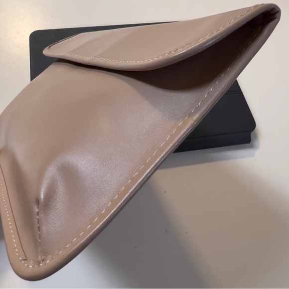 TED BAKER LONDON Women Tan Leather Magnetic Closure Minimalist Pouch Clutch NWOT - Picture 7 of 11